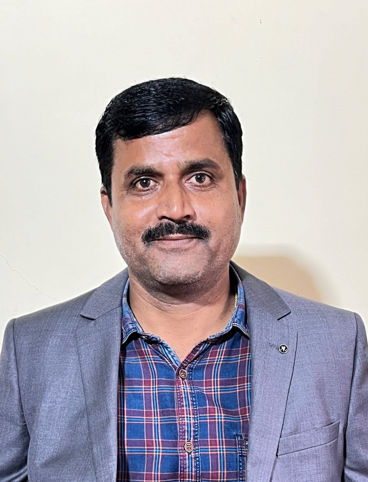 Dr. S. R. Nikam